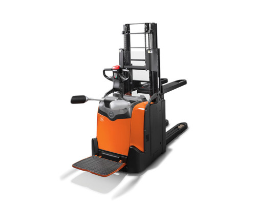 Электрический штабелер Toyota SPE200D