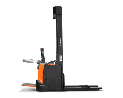 Электрический штабелер Toyota SPE140 (Исполнение для рыбной промышленности)